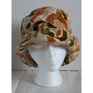1960's Mod Velvet Cut Union Made Hat. Made In The U.S.A